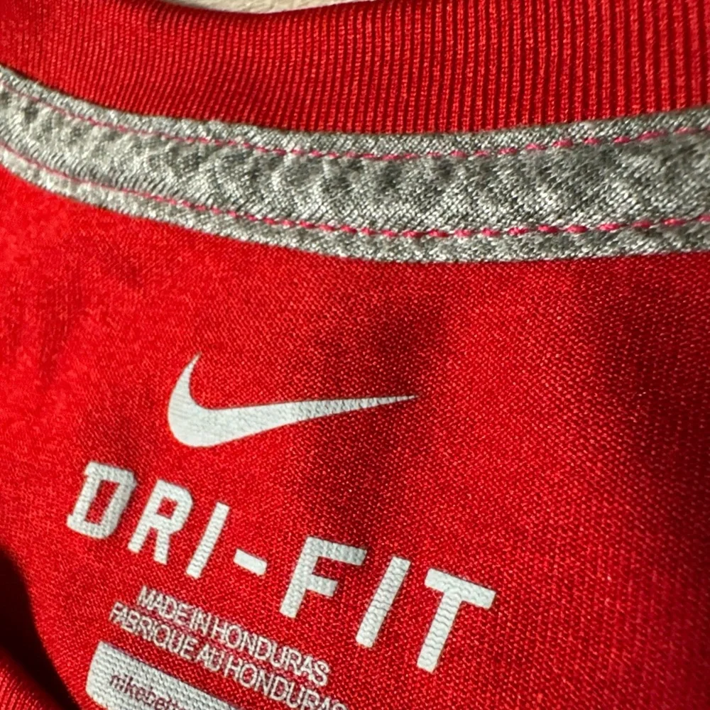 Nike Basketball Without Borders Africa Logo T-shirt‎ Red Collectible FIBA
